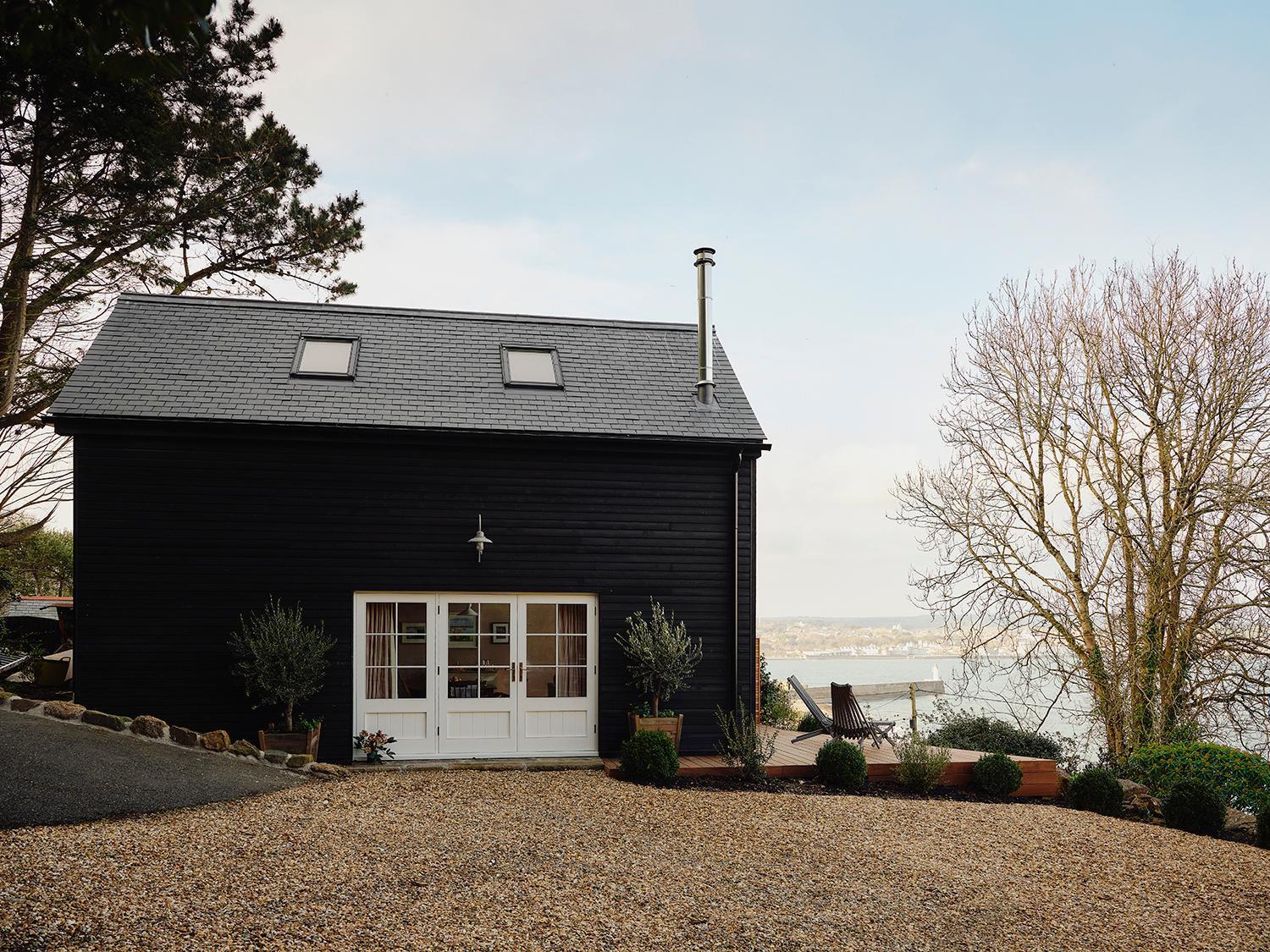 1-Bed Luxury Seafront Cabin In Heart Of Newlyn, Mousehole Екстериор снимка