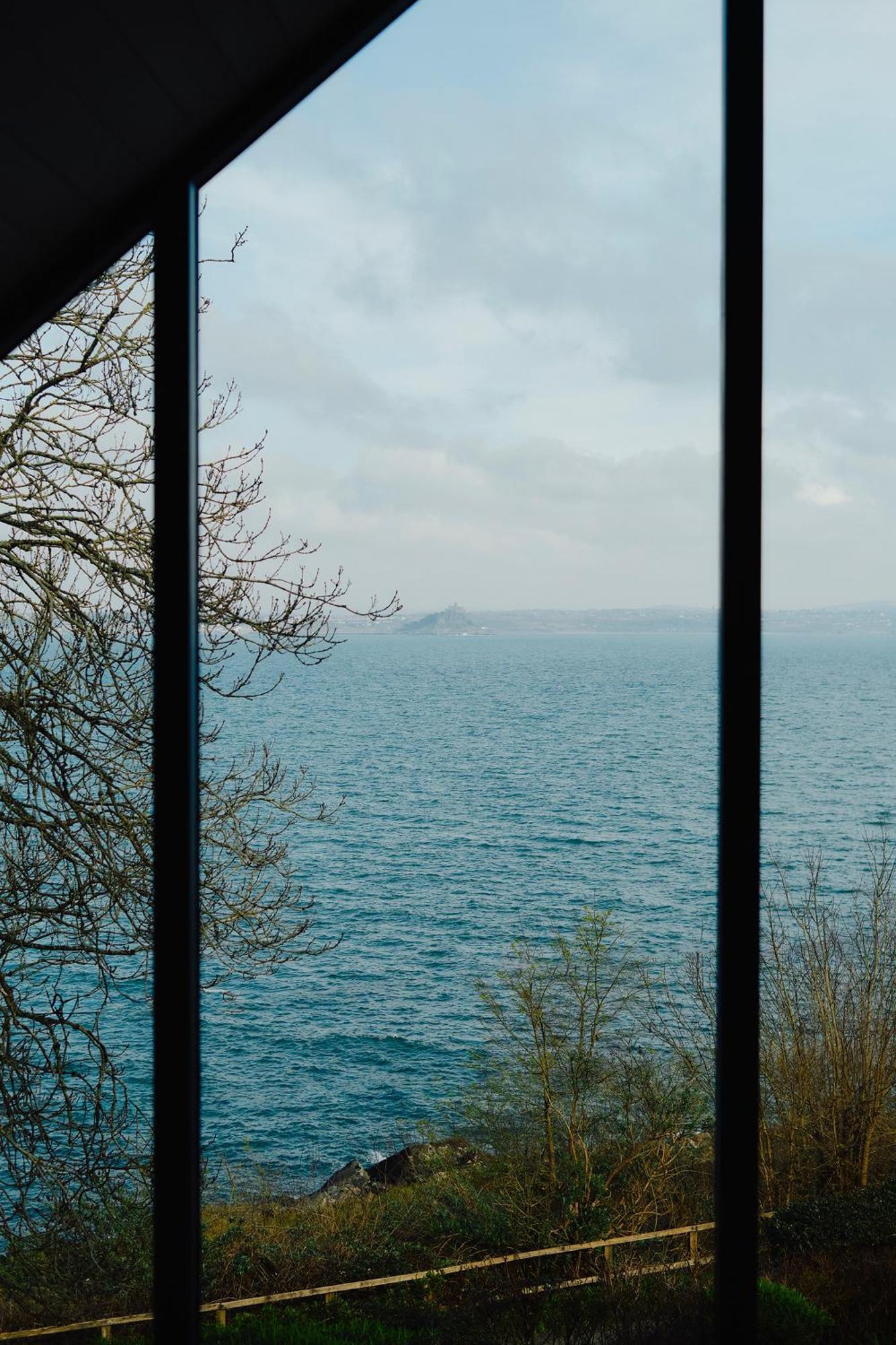 1-Bed Luxury Seafront Cabin In Heart Of Newlyn, Mousehole Екстериор снимка